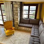 Σαλέ Delphi Gorge-view Chalet, Αράχωβα