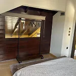 Delphi Gorge-view Chalet, 木屋 *