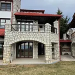 Delphi Gorge-view Chalet, 木屋 阿拉霍瓦