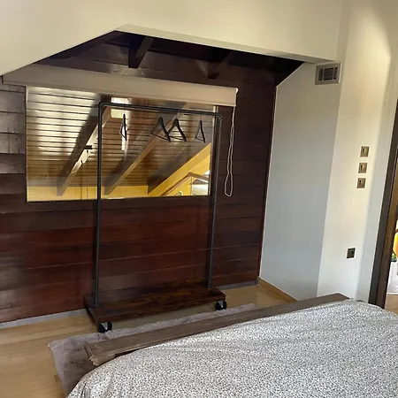 Delphi Gorge-view Chalet, Dağ evi *