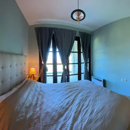 Delphi Gorge-view Chalet, أراخوفا