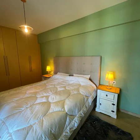 Delphi Gorge-view Chalet, * أراخوفا