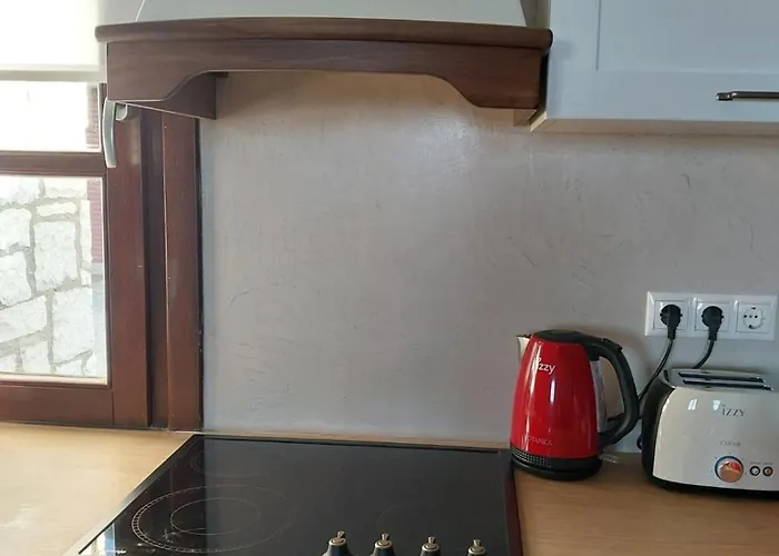 Delphi Gorge-view Chalet,